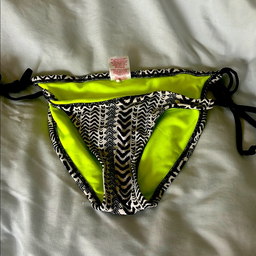 Xhilaration Black and Neon Green Bikini Bottom